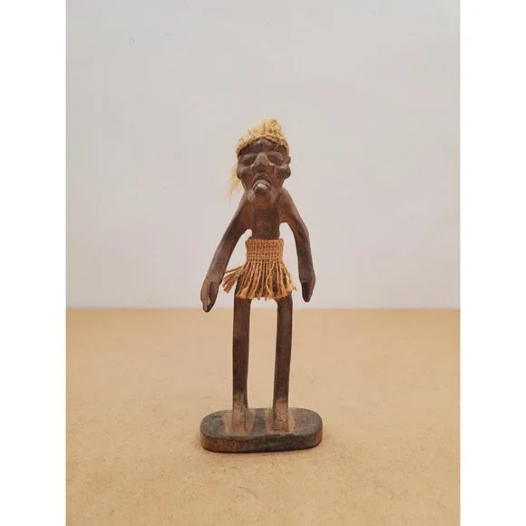 Vintage Hawaiian Carved Wood Tiki Kahuna Tribal , Hemp Rope Hair and Grass Skirt - Picture 2 of 16